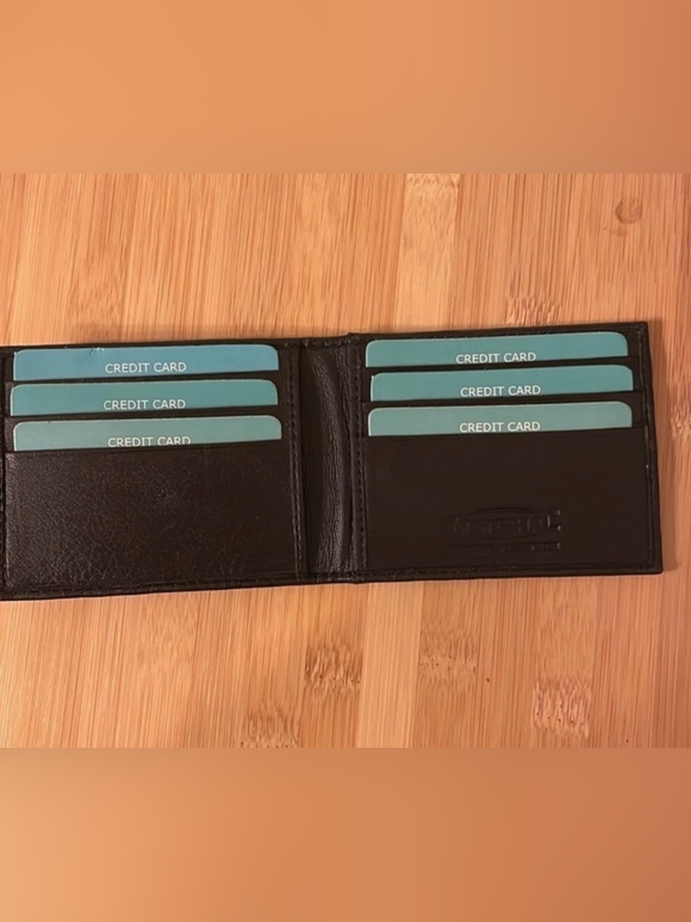 Genuine Leather wallet Men’s Bi-Fold Wallet with Card Sleeves